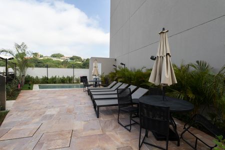 Apartamento para alugar com 38m², 2 quartos e sem vaga Apartamento para alugar com 38m², 2 quartos e sem vagaÁrea Comum - Piscina