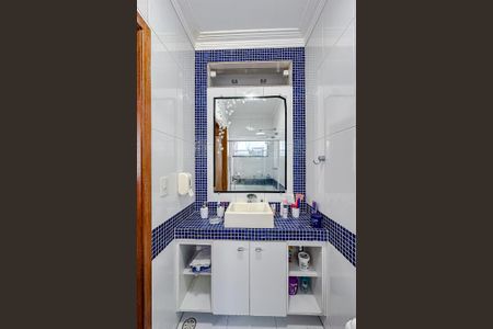 Casa à venda com 380m², 3 quartos e 5 vagasBanheiro da Suíte 2