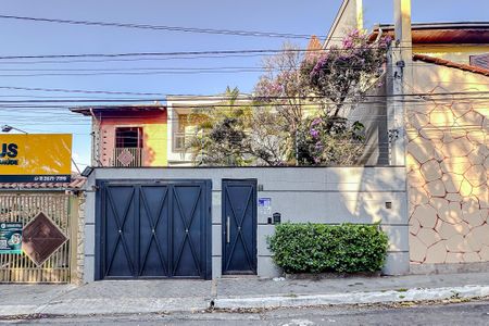 Casa à venda com 380m², 3 quartos e 5 vagasFachada - Plaquinha