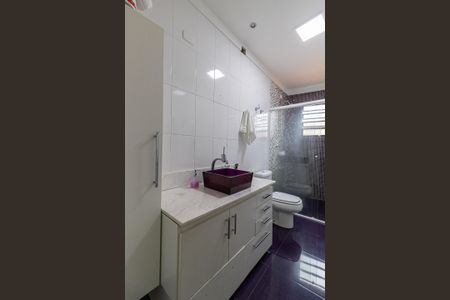Casa à venda com 500m², 6 quartos e 3 vagas Casa à venda com 500m², 6 quartos e 3 vagasCasa 2 - Banheiro 1