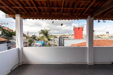 Casa à venda com 151m², 3 quartos e 5 vagas Casa à venda com 151m², 3 quartos e 5 vagasQuarto 2 - Vista