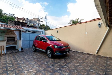 Casa à venda com 151m², 3 quartos e 5 vagas Casa à venda com 151m², 3 quartos e 5 vagasGaragem