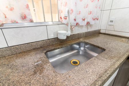 Casa à venda com 151m², 3 quartos e 5 vagas Casa à venda com 151m², 3 quartos e 5 vagasCozinha