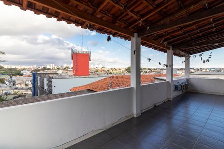Casa à venda com 151m², 3 quartos e 5 vagas Casa à venda com 151m², 3 quartos e 5 vagasVaranda dos Quartos