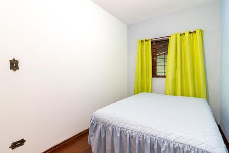 Casa à venda com 151m², 3 quartos e 5 vagas Casa à venda com 151m², 3 quartos e 5 vagasQuarto 4