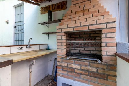 Casa à venda com 151m², 3 quartos e 5 vagas Casa à venda com 151m², 3 quartos e 5 vagasChurrasqueira
