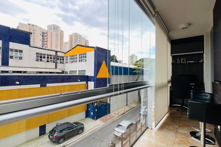 Apartamento à venda com 38m², 1 quarto e 1 vaga Apartamento à venda com 38m², 1 quarto e 1 vagaVaranda