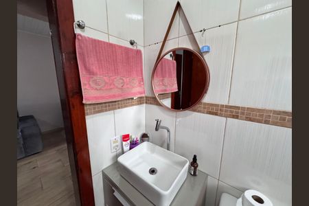 Casa à venda com 75m², 3 quartos e 3 vagasBanheiro