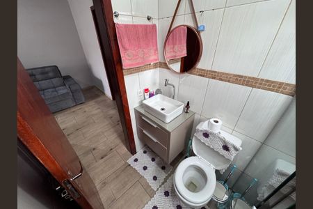 Casa à venda com 75m², 3 quartos e 3 vagasBanheiro