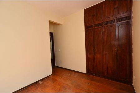 Apartamento à venda com 85m², 3 quartos e 2 vagasQuarto 2