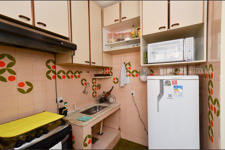 Apartamento à venda com 85m², 3 quartos e 2 vagasCozinha