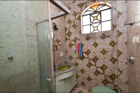 Apartamento à venda com 85m², 3 quartos e 2 vagasBanheiro social