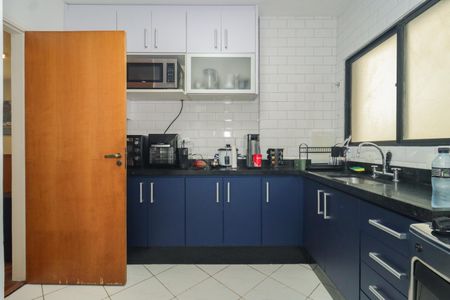Apartamento à venda com 74m², 2 quartos e 1 vagaCozinha