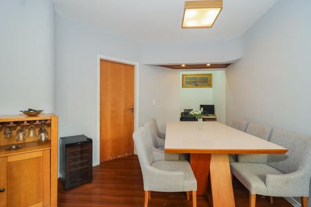 Apartamento à venda com 74m², 2 quartos e 1 vagaSala