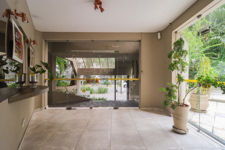 Apartamento à venda com 74m², 2 quartos e 1 vagaÁrea comum