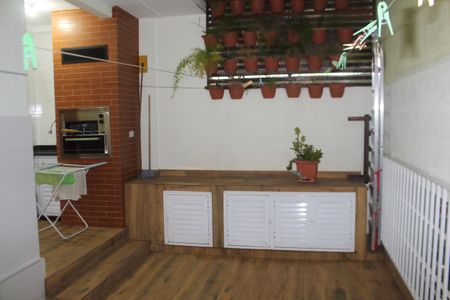 Casa à venda com 200m², 3 quartos e 2 vagasEspaço Gourmet