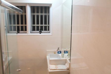 Casa à venda com 200m², 3 quartos e 2 vagasBanheiro/Suíte 2