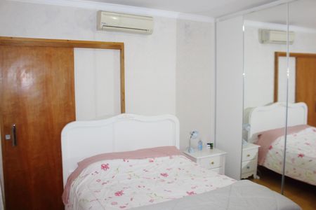 Casa à venda com 200m², 3 quartos e 2 vagasSuíte 3