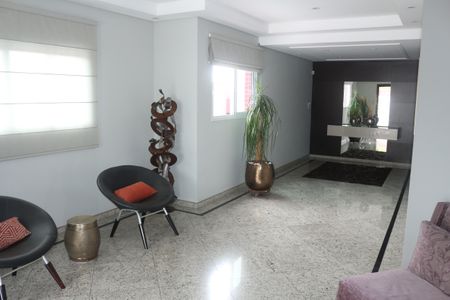 Apartamento à venda com 168m², 3 quartos e 5 vagasHall social