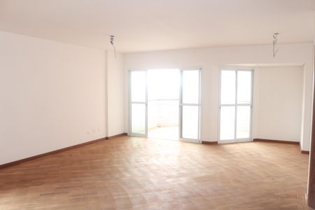 Apartamento à venda com 168m², 3 quartos e 5 vagasSala