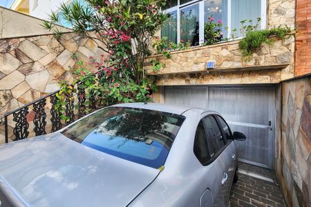 Casa à venda com 182m², 3 quartos e 2 vagas Casa à venda com 182m², 3 quartos e 2 vagasGaragem