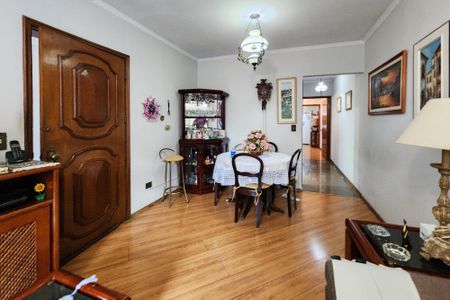 Casa à venda com 182m², 3 quartos e 2 vagas Casa à venda com 182m², 3 quartos e 2 vagasSala