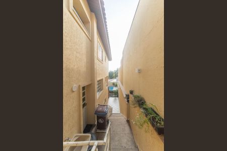 Casa à venda com 300m², 4 quartos e 4 vagasCorredor