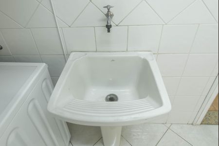 Casa à venda com 300m², 4 quartos e 4 vagasBanheiro de Serviço