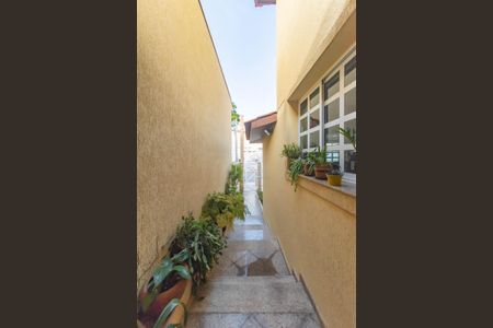 Casa à venda com 300m², 4 quartos e 4 vagasCorredor