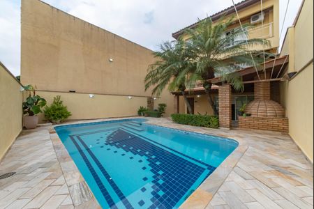 Casa à venda com 300m², 4 quartos e 4 vagasPiscina