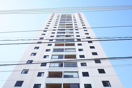 Apartamento à venda com 81m², 3 quartos e 2 vagasFachada 