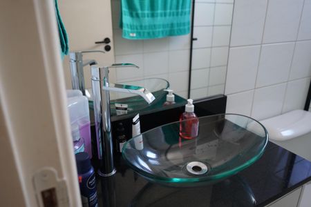 Apartamento à venda com 81m², 3 quartos e 2 vagasBanheiro