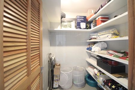 Casa à venda com 460m², 4 quartos e 4 vagasDepósito