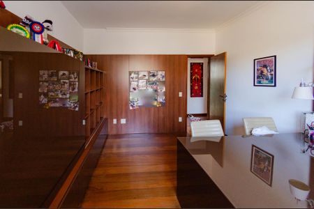 Casa à venda com 444m², 5 quartos e 3 vagasQuarto 1