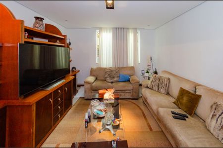 Casa à venda com 444m², 5 quartos e 3 vagasSala 2