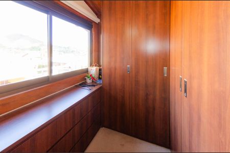 Casa à venda com 444m², 5 quartos e 3 vagasCloset