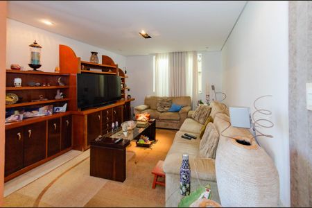 Casa à venda com 444m², 5 quartos e 3 vagasSala 2