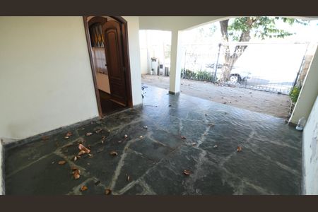 Casa à venda com 152m², 3 quartos e 3 vagasGaragem