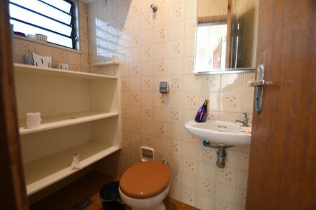 Casa à venda com 152m², 3 quartos e 3 vagasBanheiro de serviço