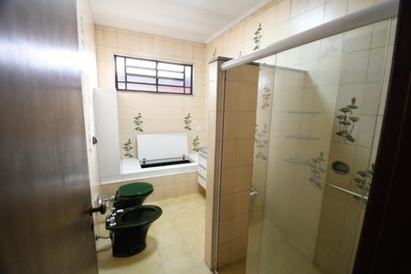 Casa à venda com 152m², 3 quartos e 3 vagasBanheiro 1