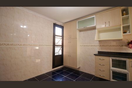 Apartamento à venda com 64m², 2 quartos e sem vaga Apartamento à venda com 64m², 2 quartos e sem vagaCozinha