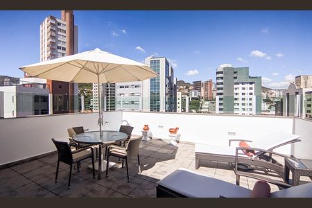 Apartamento à venda com 200m², 4 quartos e 3 vagasCobertura