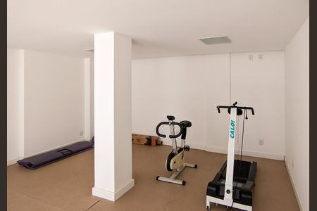 Apartamento à venda com 200m², 4 quartos e 3 vagasÁrea comum - Academia