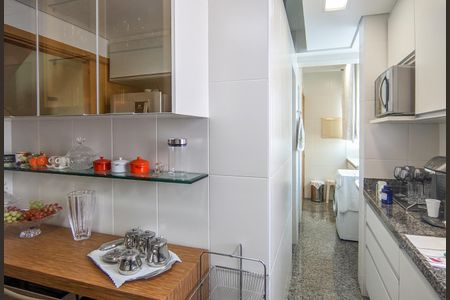 Apartamento à venda com 200m², 4 quartos e 3 vagasCozinha