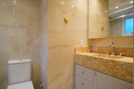 Apartamento para alugar com 250m², 3 quartos e 2 vagasBanheiro suíte