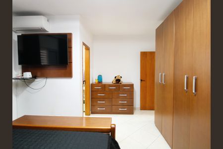 Casa à venda com 156m², 3 quartos e 4 vagasSuíte