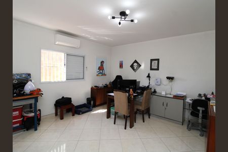 Casa à venda com 156m², 3 quartos e 4 vagasQuarto 1