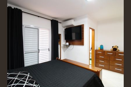 Casa à venda com 156m², 3 quartos e 4 vagasSuíte