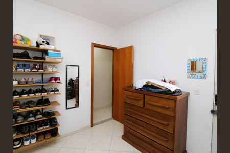 Casa à venda com 156m², 3 quartos e 4 vagasQuarto 2