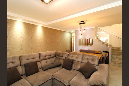 Casa à venda com 156m², 3 quartos e 4 vagasSala